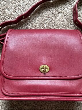 Vintage Red Leather Coach Rambler Turn-Lock Crossbody Bag